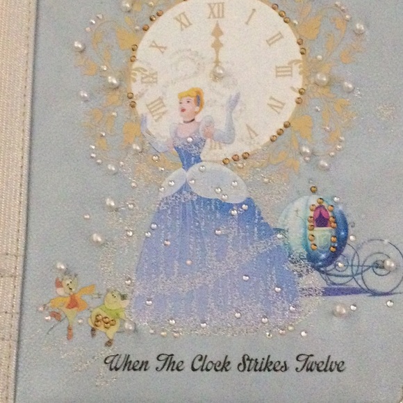 Disney - Picture 5 of 9